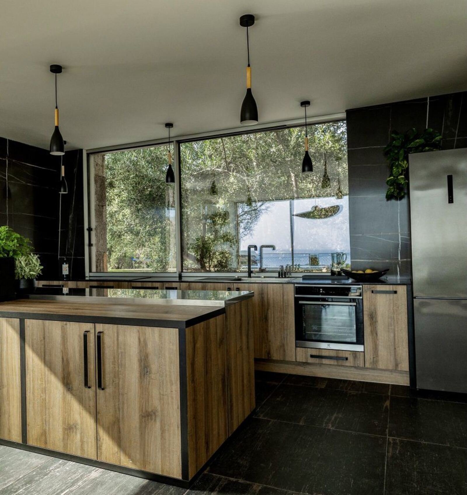 1e03d05e7d73d63cae8216e8e148bfbb_1706282168