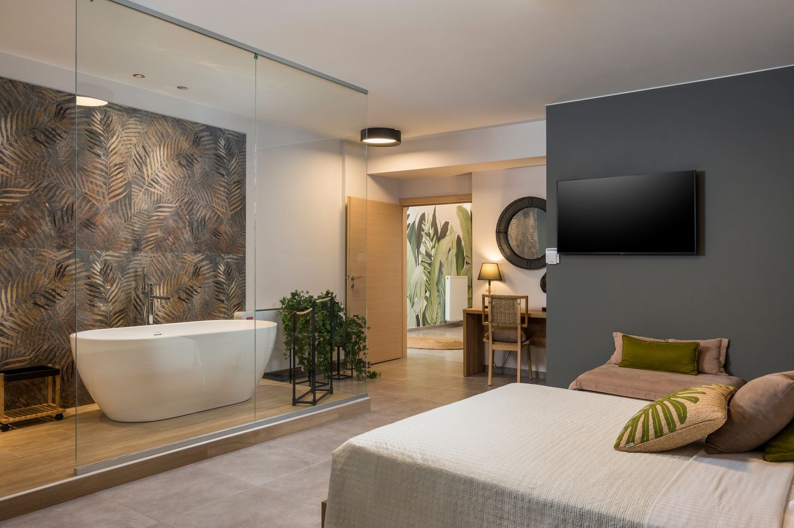 efd5c6521905082b723ddaa7f7ee5879_1682948666